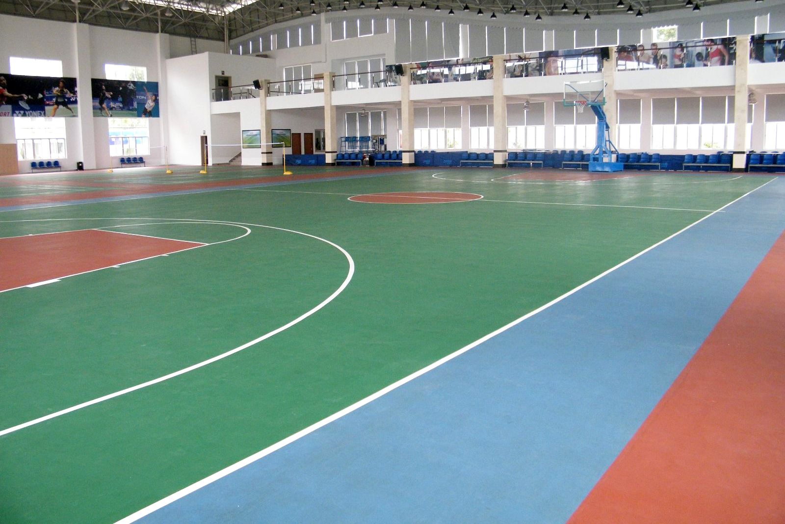 硬地丙烯酸球場(chǎng)