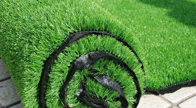 如何辨別人造草坪的質(zhì)量？