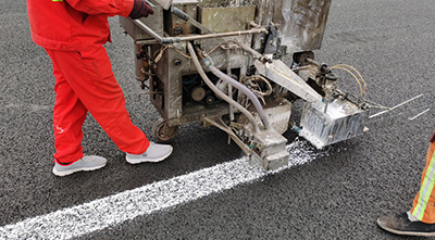 雙組份標(biāo)線施工內(nèi)混、外混有什么優(yōu)缺點(diǎn)？