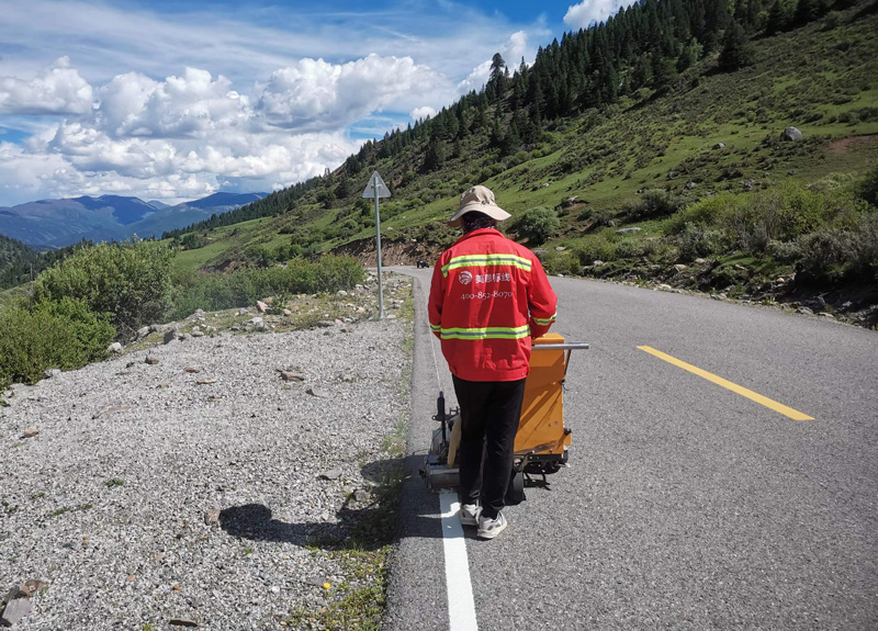 震蕩標(biāo)線施工